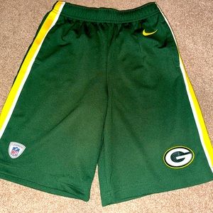 Like-New Green Bay Packer Shorts, Youth Medium